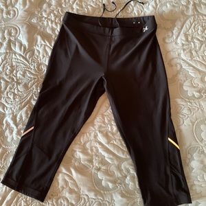 Black Capri Leggings